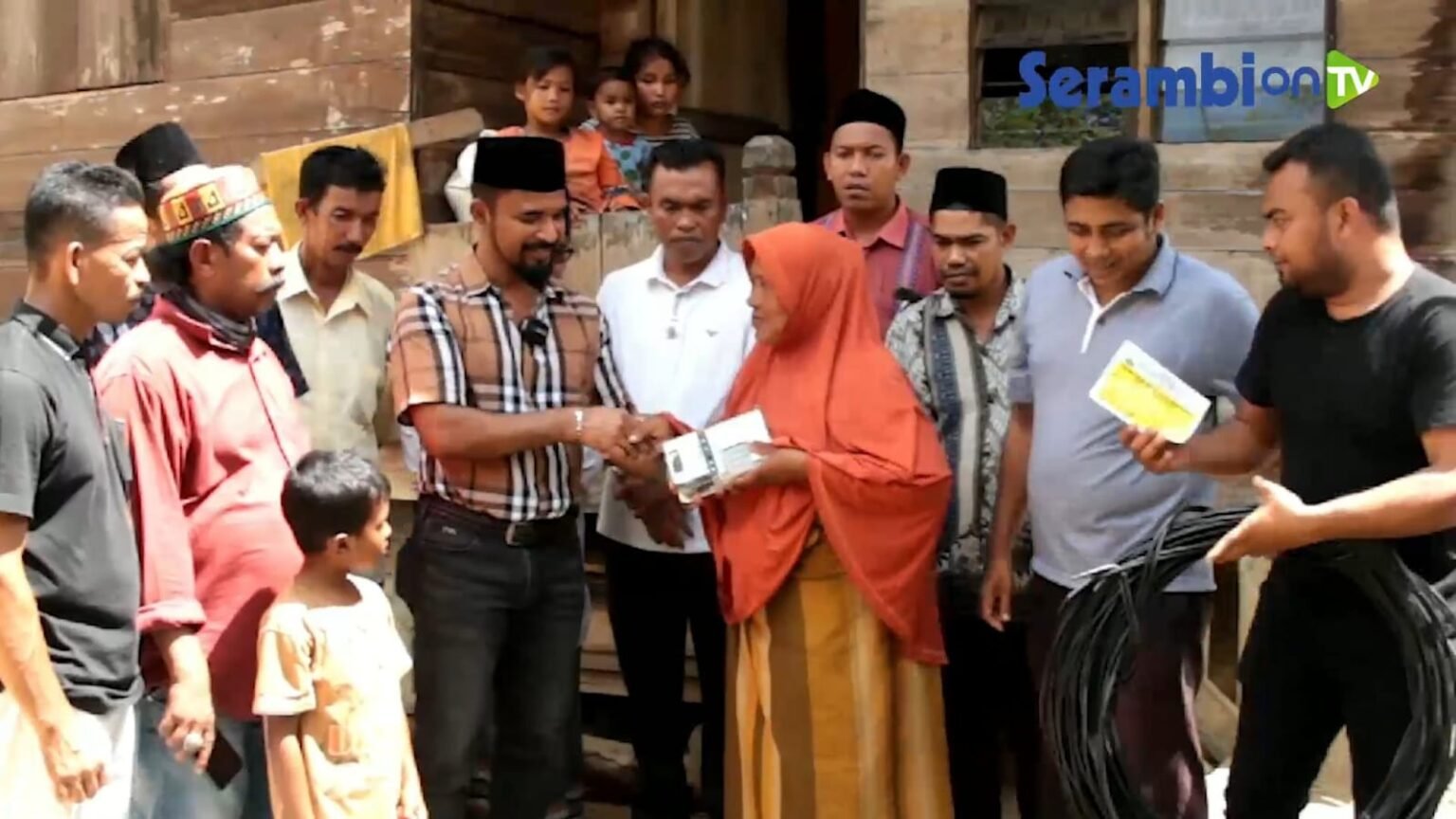 Al-farlaky Perjuangkan 170 Meteren Listrik Gratis Untuk Rakyat KUrang Mampu