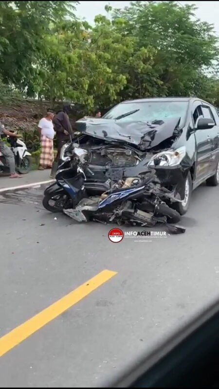 Breaking News, Laga Kambing Motor Vario Dengan Mobil Kijang Inova Blang Bugeng Merenggut Nyawa