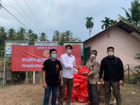 Peduli Bencana, Bin Daerah Aceh Salurkan Paket Sembako Untuk Korban Banjir di Aceh Timur