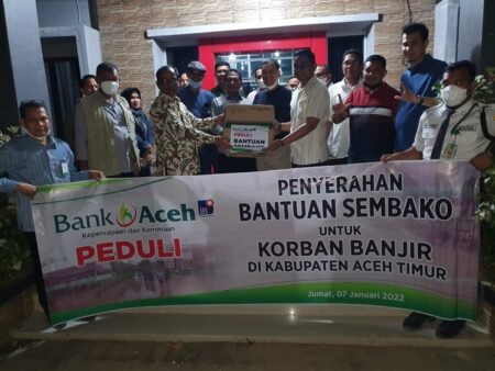 Bank Aceh Syariah Kembali Salurkan Bantuan Korban Banjir Tahap III