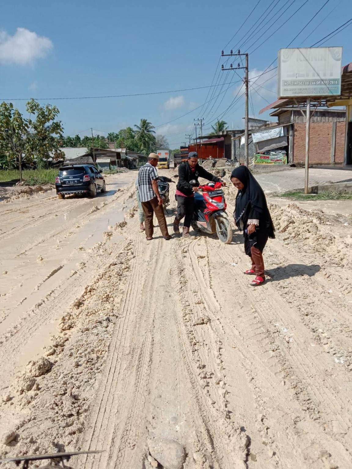 Pembangunan 3 Segmen Jalan Lintas Peureulak – Lokop Wajib