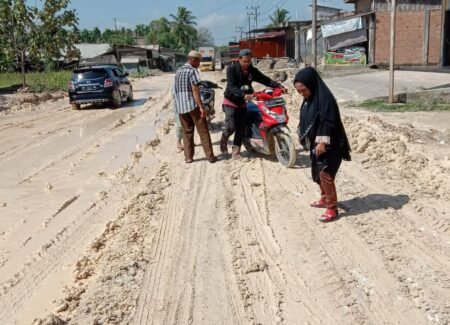 Pembangunan 3 Segmen Jalan Lintas Peureulak – Lokop Wajib