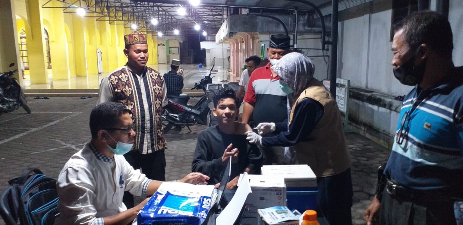Polres Lhokseumawe Buka Gerai Vaksin Malam Hari di Komplek Masjid Al Falah Keude Aceh
