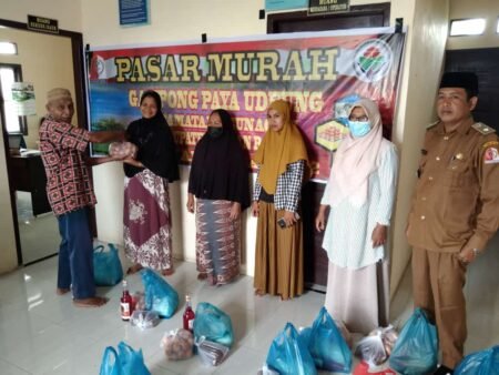 Jelang Idul Fitri, Pemdes Paya Udeung Seunagan Gelar Pasar Murah