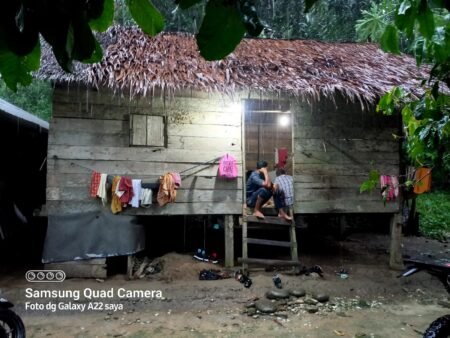 Nek Timaryam Tinggal Di Gubuk Reyot Mengharapkan Huluran Tangan Dermawan Dan perhatian Pemerintah