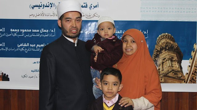 Tgk. Amri Fatmi, Putra Aceh Peraih Doktor Aqidah Filsafat Pertama Universitas Al-Azhar