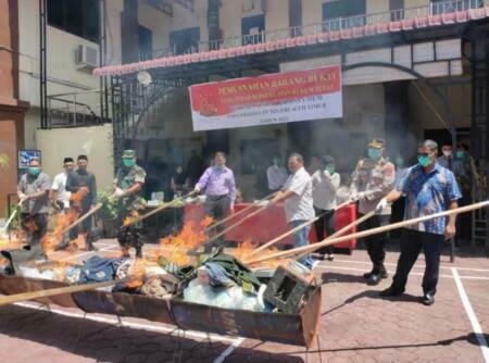 Kejari Aceh Timur Musnahkan Sabu sebanyak 3.196,38 Gram dan Ganja Sebanyak 12.723,02 Gram