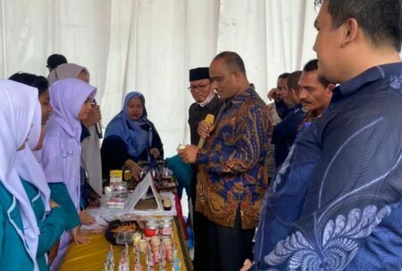 SMKN Taman Fajar Adakan Pameran Produk Kreatif dan Kewirausahaan di Hari Peringati HARDIKDA
