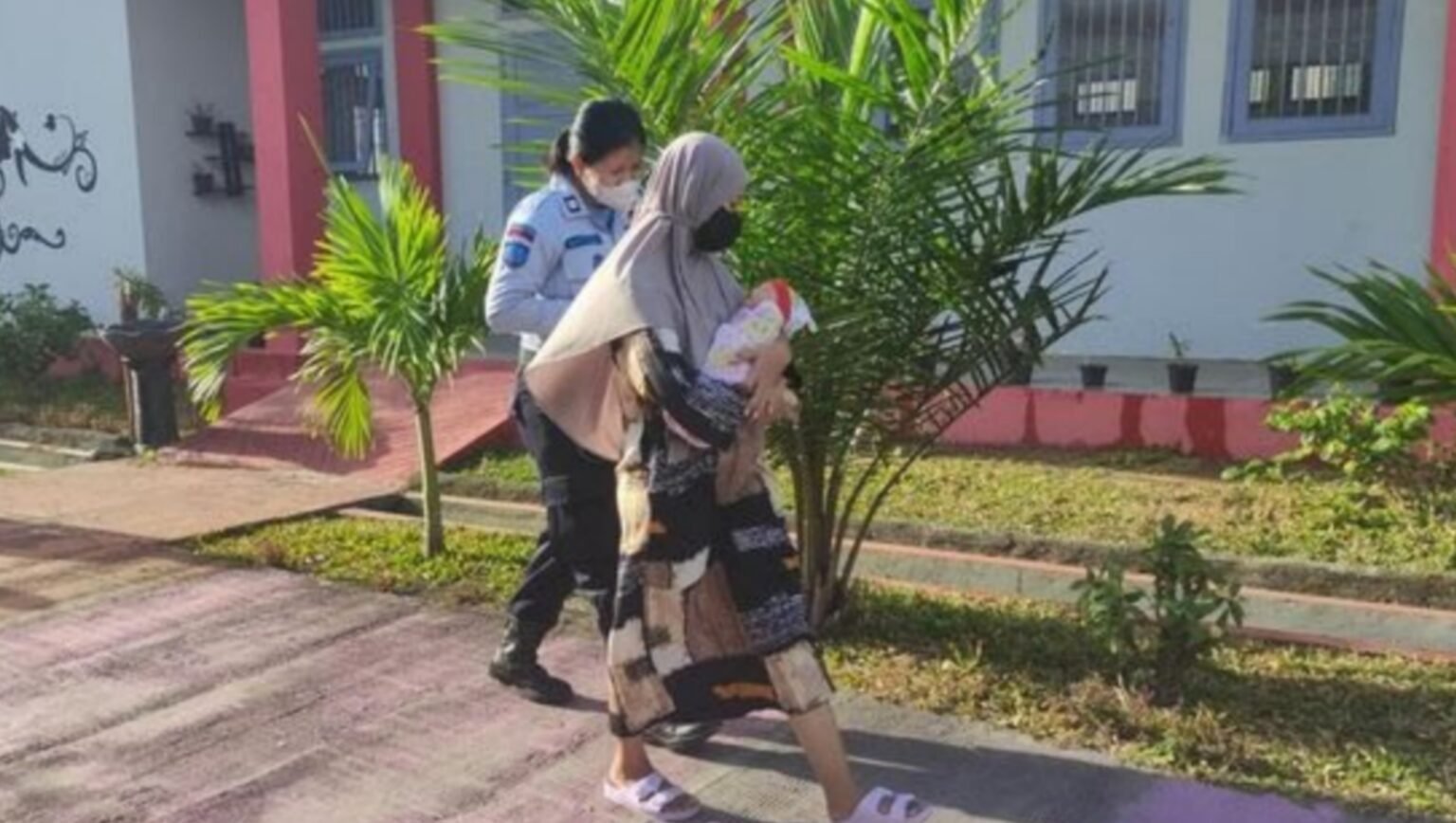 Pilu! Usai Proses Persalinan, Wanita Ini Kembali Jalani Sisa Masa Tahanan