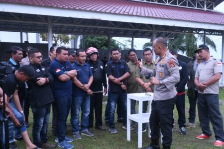 Perkuat Kemitraan, Kapolres Aceh Timur Gelar Lomba Menembak Antar Wartawan