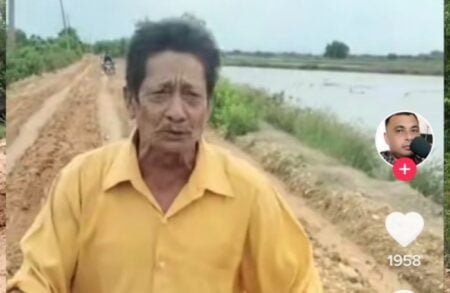 Warga “Teumenak” di Proyek Jalan 1,4 Miliar di Simpang Ulim