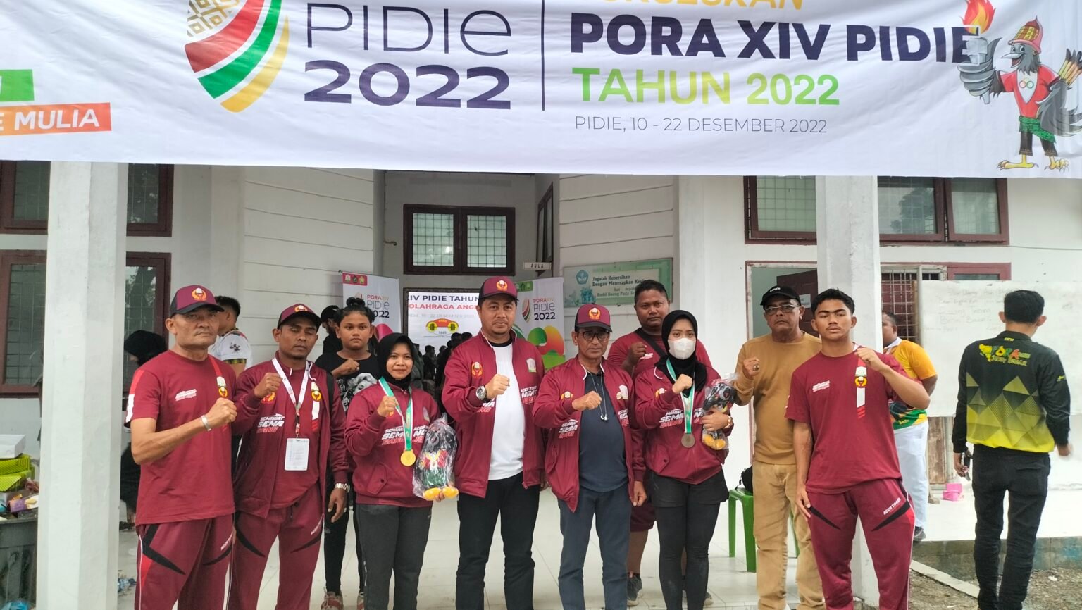 Cabor Angkat Berat Putri Sumbang Medali Emas Dan Perunggu