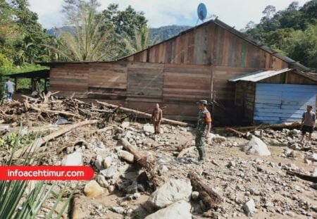 Sungai Lokop Mengamuk, Rumah Warga di Banjiri, Pembangkit Listrik di Sapu