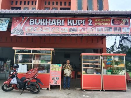 Bukhari Coffee Shop Buka Lowongan Kerja