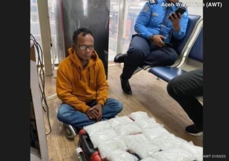 Kawan Kabur, Pria Asal Aceh Tertangkap Dengan Koper Isi Sabu di Bandara Kualanmu