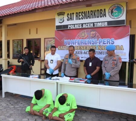 Dua Pria Diamankan Dengan Brang Bukti Sabu 400 Gram di Pekarangan Masjid Blang Siguci