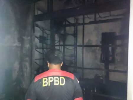 Ditinggal Mudik Satu Rumah Warga Birem Puntong Dilahap Sijago Merah