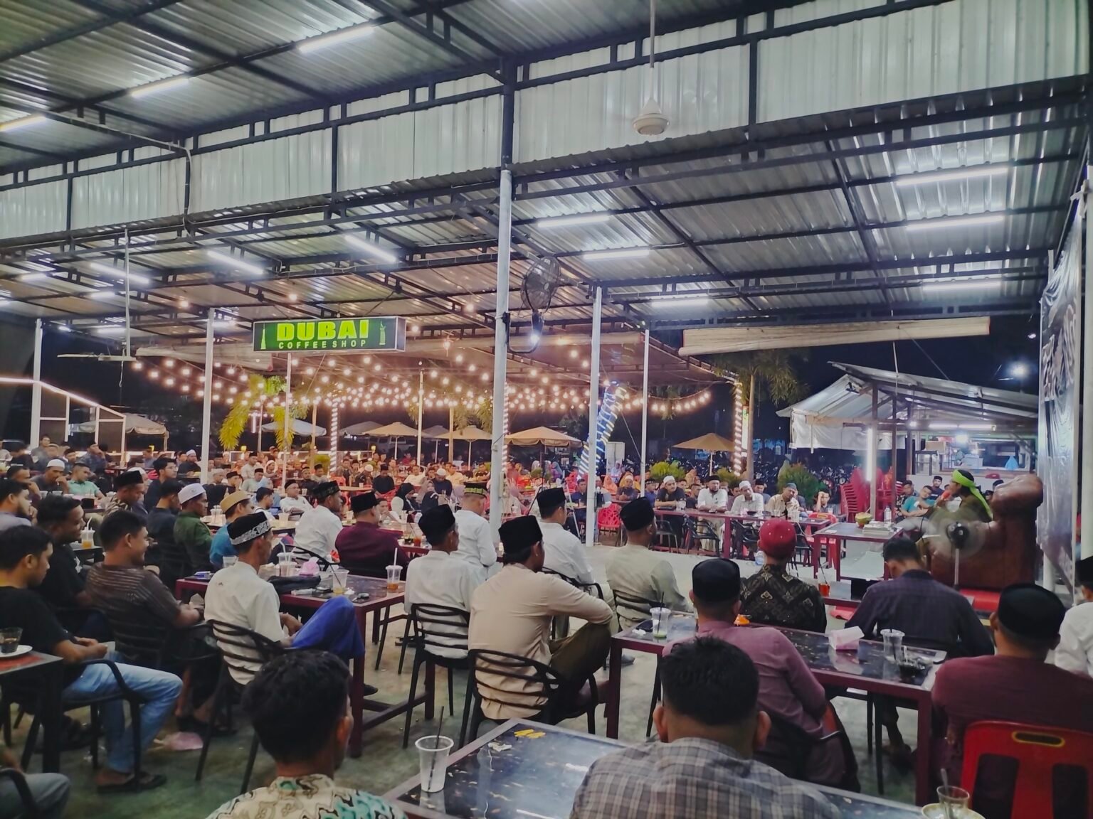 Ngaji Sambil Ngopi, Abiya Jeunieb: Syariat Islam Tak Tegak Bersama Muslim Bodoh