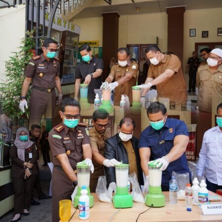 Kejari Aceh Timur Musnahkan Barang Bukti yang Telah di Inkrah