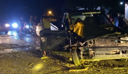 BREAKING NEWS, Tiga Mobil Terlibat Kecelakaan di Jalan Rusak Sarah Teube Aceh Timur