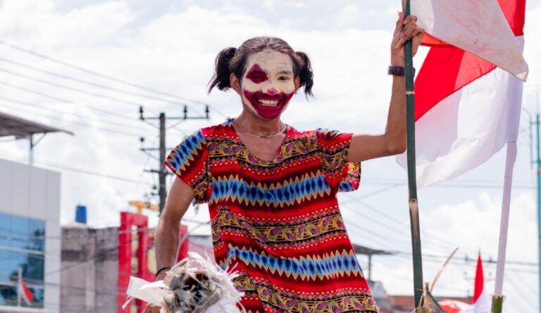 Foto Pawai Karnaval Unik Meriahkan Hut Ri Di Aceh Timur Tampil Menyeramkan Dan Cosplay Jadi Joker