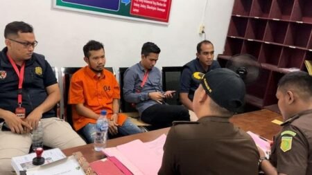 Penampakan Seleb Tiktok Aceh Abu Laot Diserahkan ke Jaksa Usai Berkas Lengkap