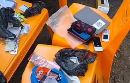 Penampakan Belasan HP Etnis Rohingya saat Digeledah di Pidie, Ada Kartu UNHCR