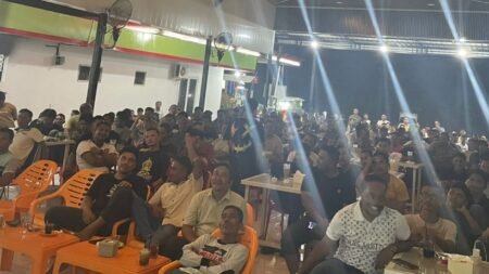 Suasana SPBU di Aceh Timur Nobar Laga Timnas U-23 Indonesia vs Uzbekistan