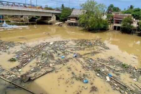 Fenomena Sungai Aceh Timur Tercemar Sampah dan Kurangnya Kesadaran Warga