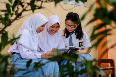 Jurusan IPA, IPS, dan Bahasa Resmi Dihapus di SMA Oleh Kemendikbud, Ada Apa ?