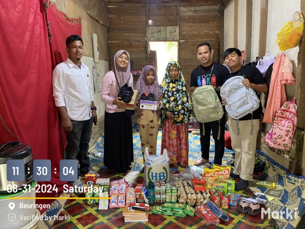 Sentra Insyaf Serahkan Bantuan Sembako dan Peralatan Sekolah