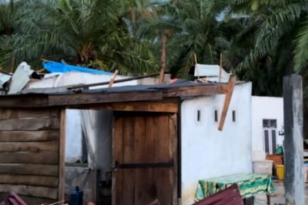 Hujan Deras Disertai Angin Kencang Terjang Aceh Timur, Sejumlah Rumah Rusak