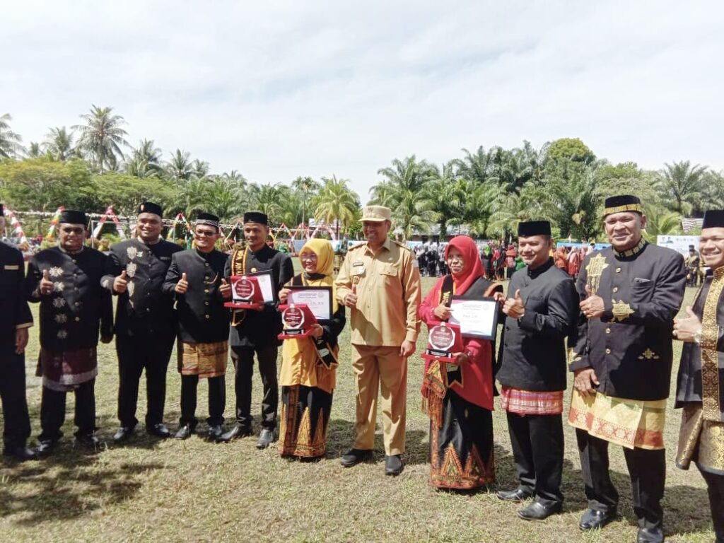 MPA Aceh Timur Berikan AWARD Kepenulisan untuk Sekolah Peduli Literasi