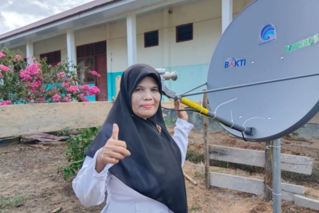 Sempat Naik Bukit Saat Ujian, Kini SMAN 2 Pante Bidari Aceh Timur Nikmati Akses Internet