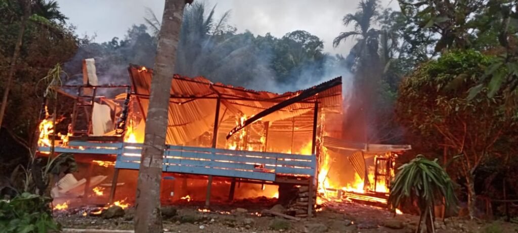 Satu Rumah Ludes Terbakar, Masyarakat Minta Adakan Pos Damkar di Serbajadi
