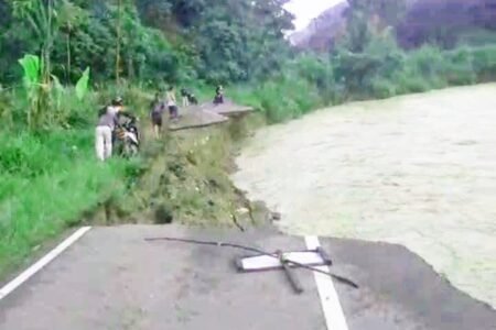 Cuaca Buruk, Lalu Lintas Aceh Timur-Gayo Lues Lumpuh Total