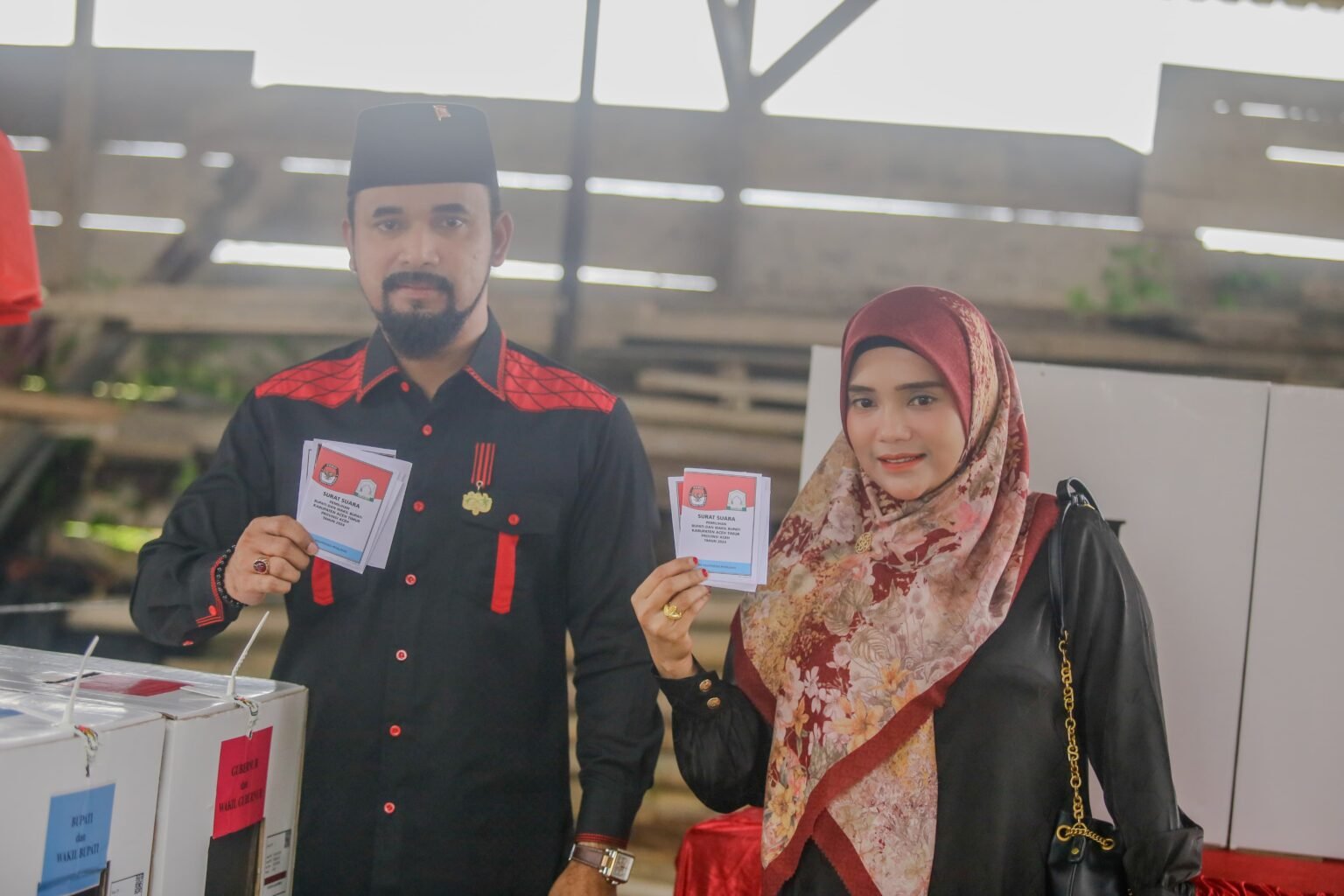 Iskandar Al-Farlaky Nyoblos di TPS Blangbitra