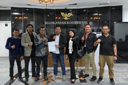 Permohonan Gugatan Sulaiman Tole – Abdul Hamid Diterima MK