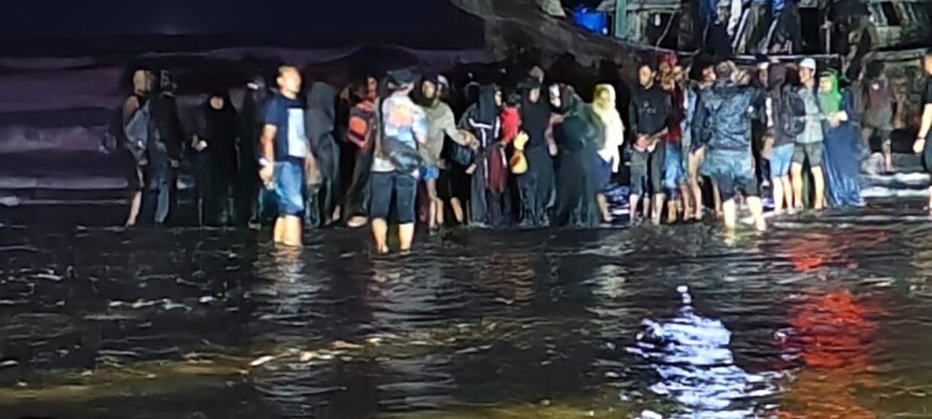 Setelah Terombang-ambing 76 Rohingya Mendarat di Bumi Nurul A’kla