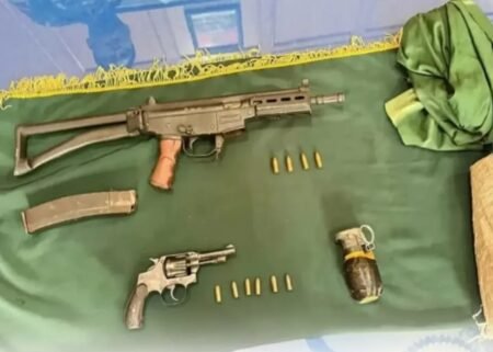 Masyarakat Aceh Kembali Serahkan Senjata Api ke Pihak TNI, Lagi dan Lagi!