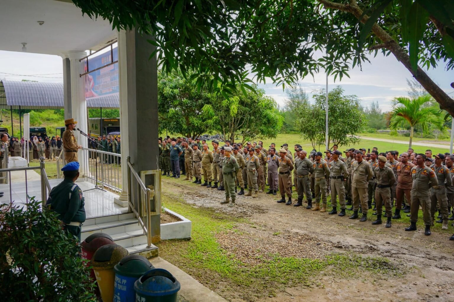 Bupati Aceh Timur Dukung Satpol PP dan WH dengan Seragam Baru