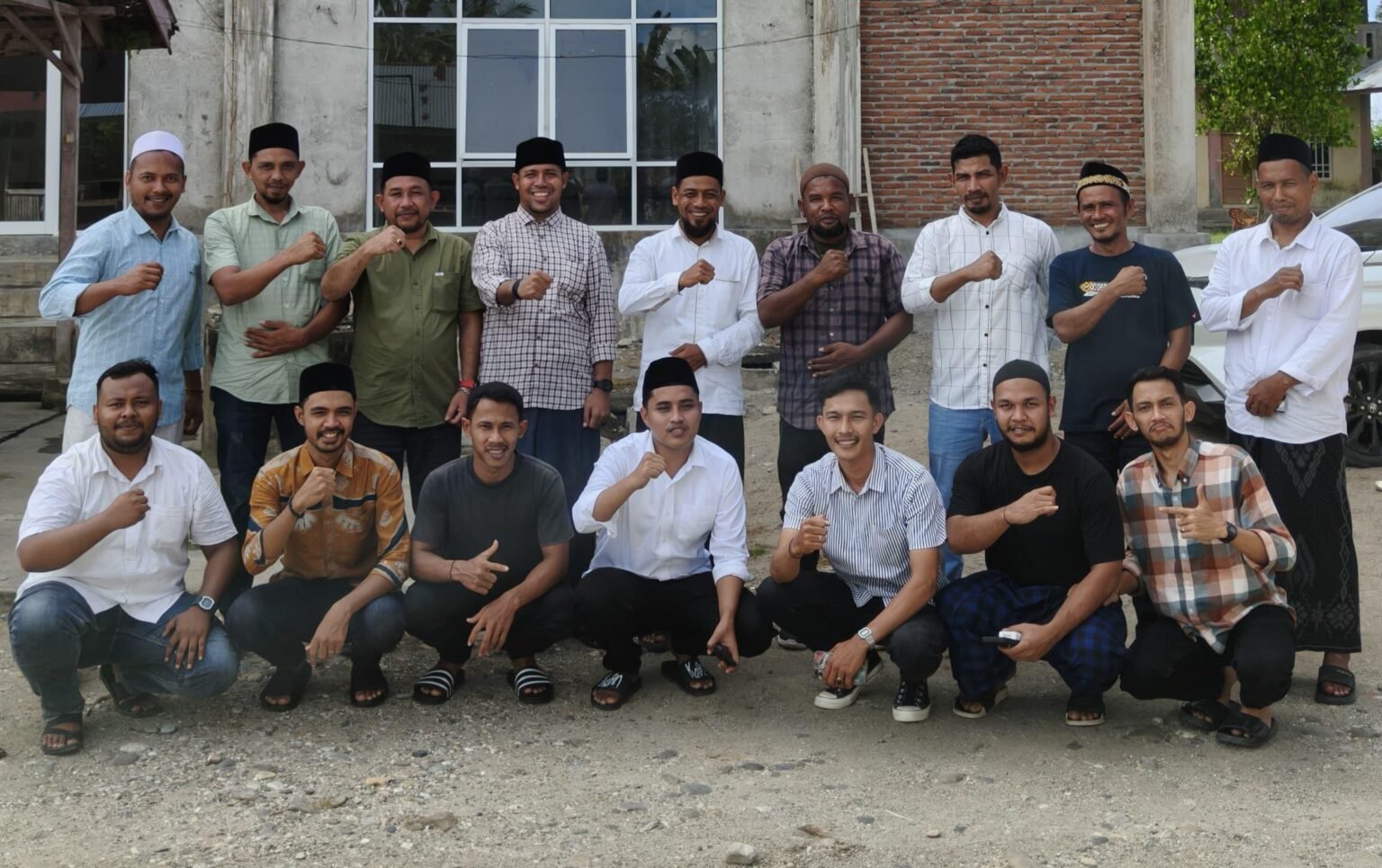 Ustad Pandu dan PPJS Ziarah ke Makam Guru Tercinta, Abon Blang Jruen