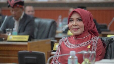 Uang Negara Di bawah Pengawasan Istri Gubernur Aceh