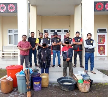 Penjual Minuman Keras Tradisional di Aceh Diamankan Polisi