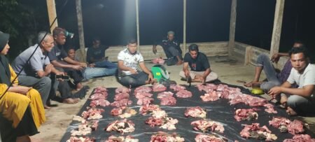 Tradisi Warga Desa Matang Panyang: Bagikan Daging Meugang untuk Anak Yatim