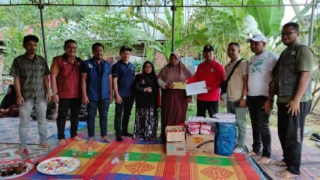 Ditengah Retreat, Bupati Al-Farlaky Peduli Korban Terkaman Buaya