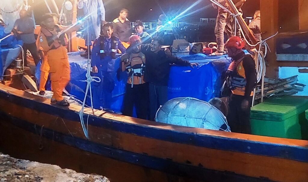 Kapal Nelayan Aceh Timur Tenggelam di Selat Melaka