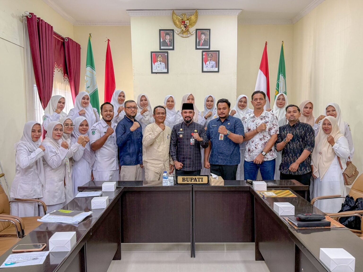 Nakes R4 Mengadu ke Bupati Al-Farlaky, Minta Status Disetarakan