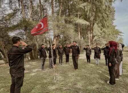Muda Seudang Kibarkan Bendera Aceh dalam Peringatan 20 Tahun Damai