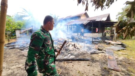Breaking News, Rumah Pak Usman Terbakar di Peureulak Barat